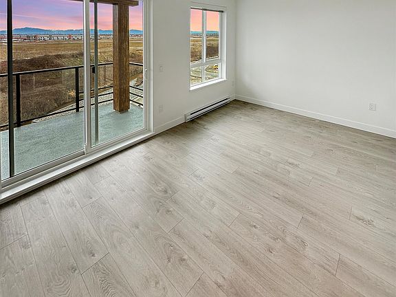 4th image of 2499 Rabbit Dr #403