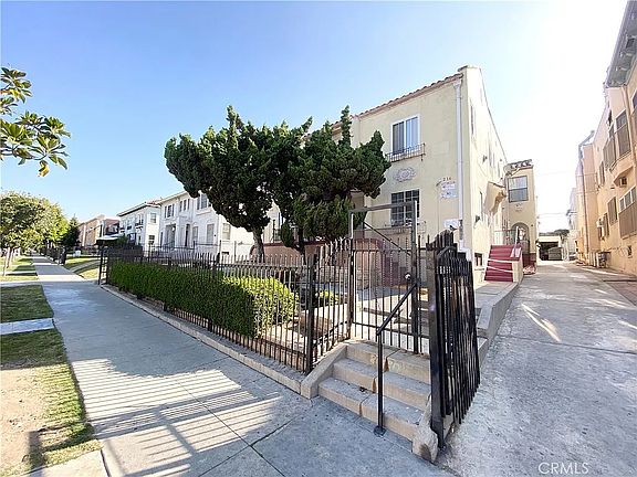 5th image of 212 S Berendo St #216