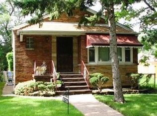 8726 S Euclid Ave, Chicago, IL 60617