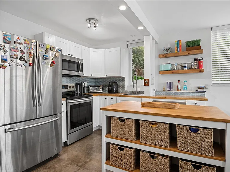 524 Orton Ave #201 — Photo 6