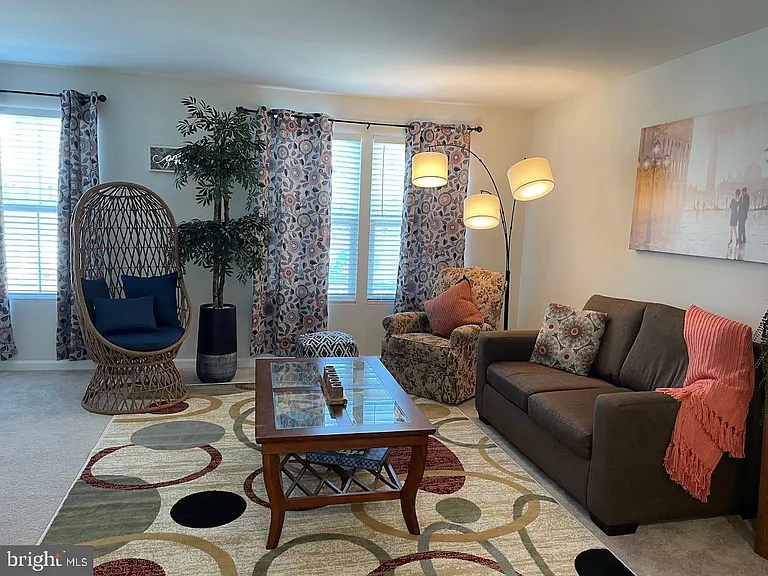 264 Sage Cir — Photo 4