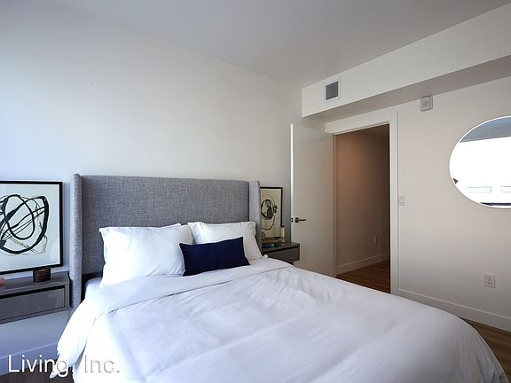 3rd image of 601 Tennessee St Unit 202
