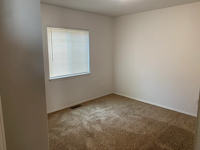 215 Spruce Rd — Photo 13