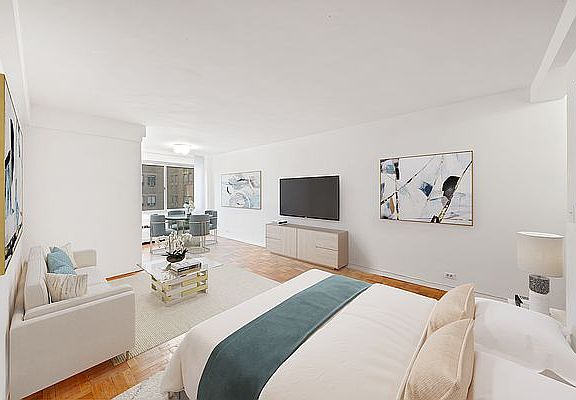 4th image of 225 E 46th St APT 6K