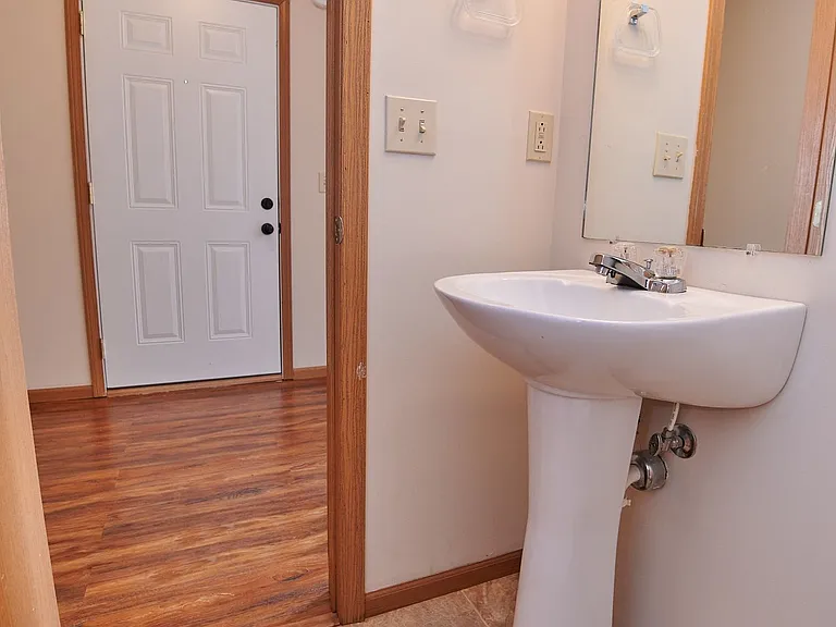 The Ridge Apartments & Townhomes — Photo 38