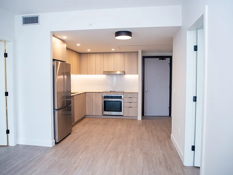 9873 King George Blvd — Photo 62