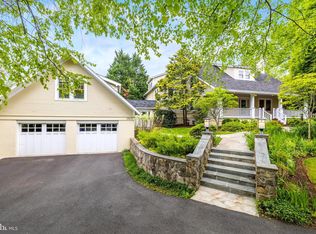 3810 N Tazewell St, Arlington, VA 22207