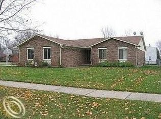 5278 Croton Dr, Sterling Heights, MI 48310