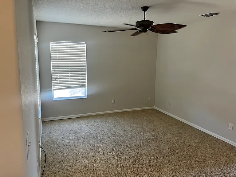 17608 Glenapp Dr — Photo 19