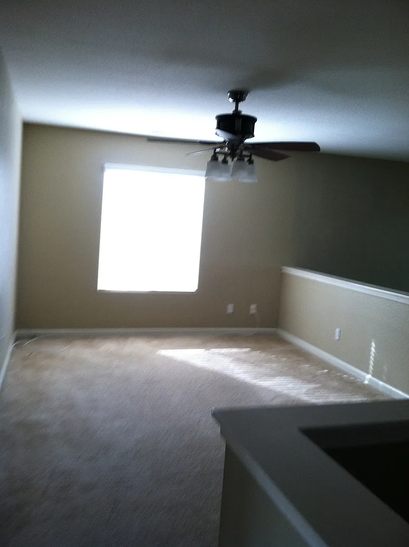 Beautiful two story home in the desirable Shannon Ranch Community. — Photo 2