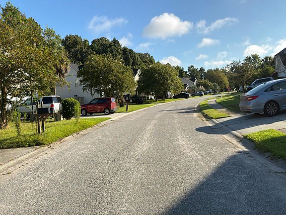 5th image of 126 Graduate Ln