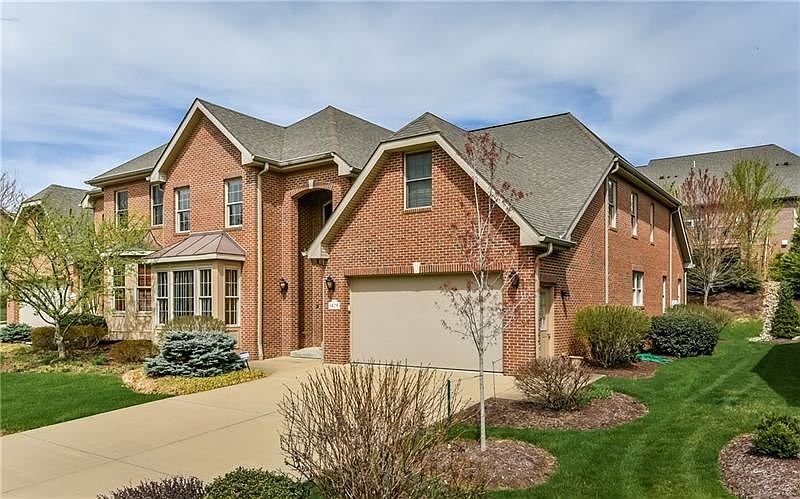 1st image of 1429 Laurel Dr