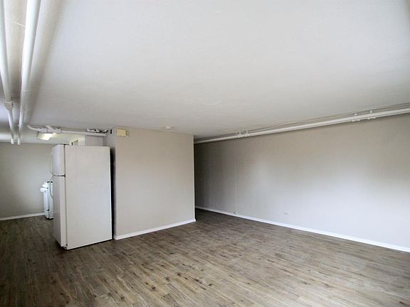3rd image of 805 Glencoe St #803