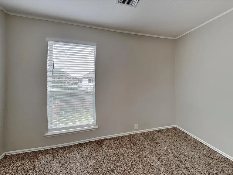 18706 Woodglen Shadows Dr — Photo 27