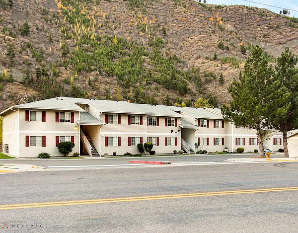 Front view of Creekside