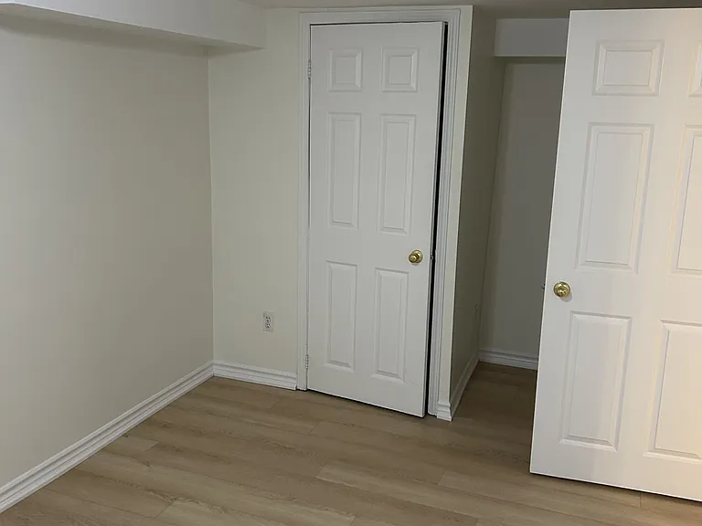 1342 Pape Ave #G — Photo 6