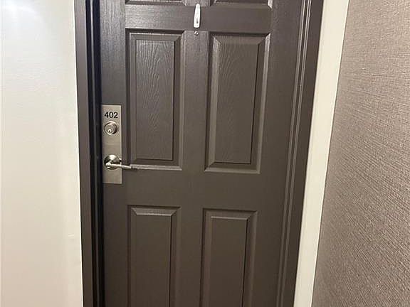 2nd image of 3497 Upper Middle Rd #402