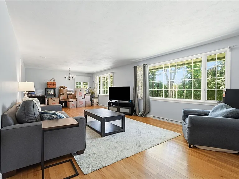 173 Mill Ln — Photo 5