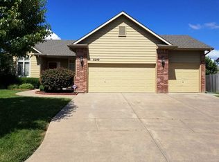 8249 E Old Mill Ct, Wichita, KS 67226