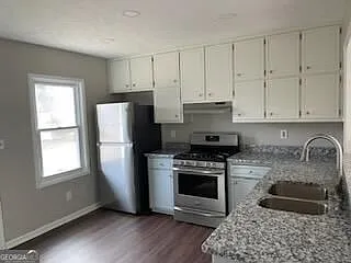 2 bed, 2.0 bath, 1012 sqft, $1,550 — Photo 2