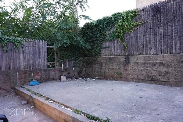 Rented by Rennit Inc. | media 13