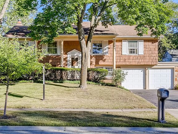 2nd image of 851 Dorncliff Ln