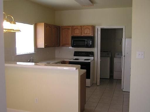 2nd image of 25 CHAPEL HILL CIR #83