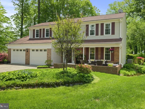 5208 Dunleigh Dr, Burke, VA 22015