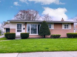 4754 Holmes Dr, Warren, MI 48092