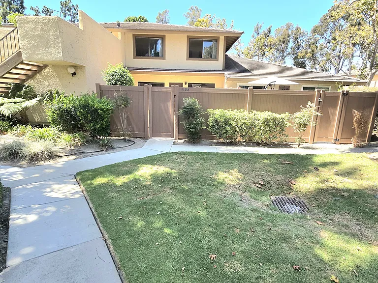 624 Thoreau Ln — Photo 1