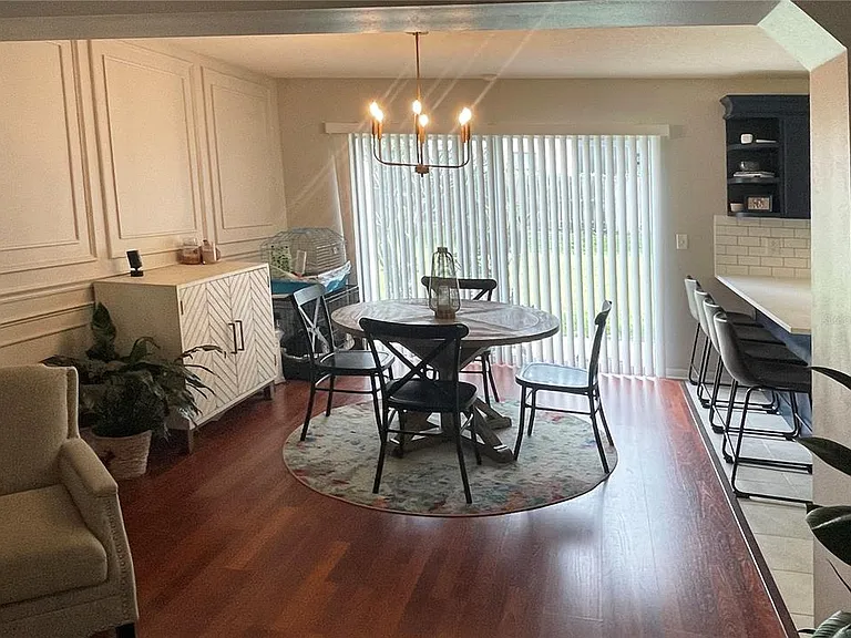 109 Woodknoll Pl — Photo 8