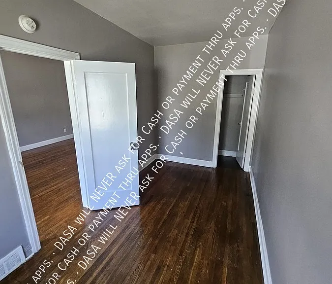339 Weaver St #LOWER — Photo 14