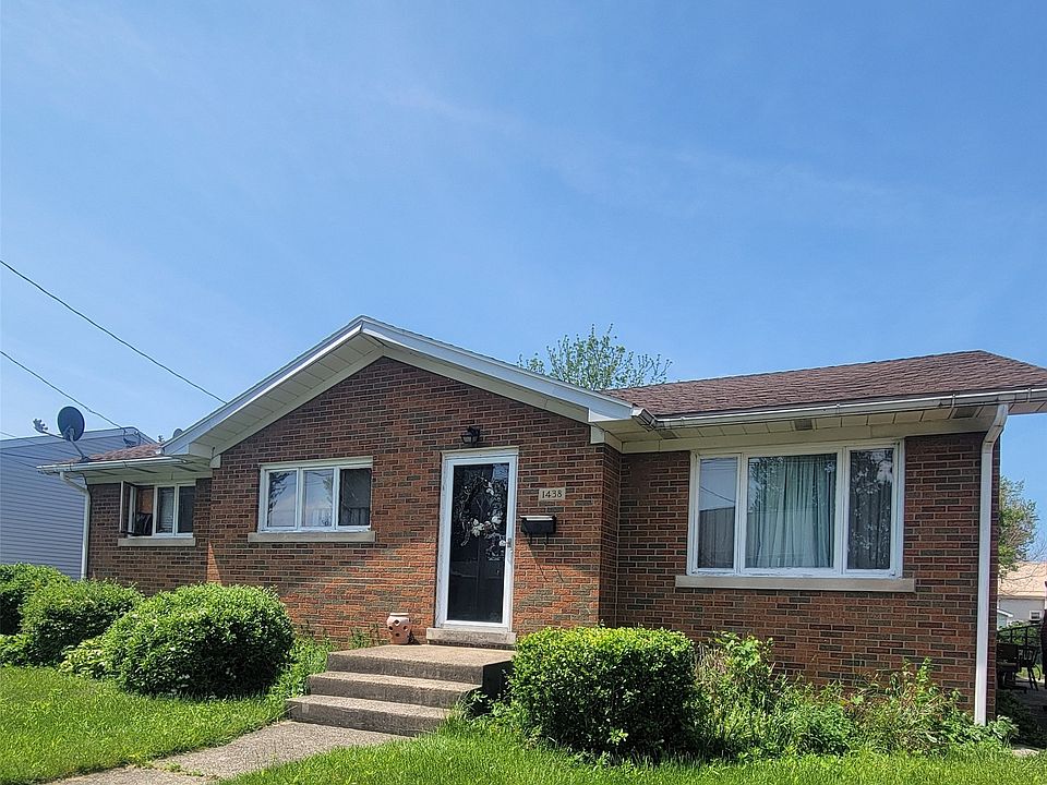 1st image of 1438 W 36th St