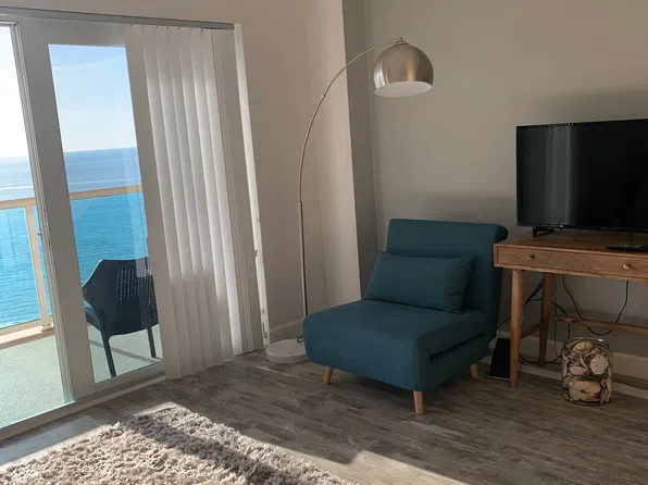 880 Mandalay Ave, Clearwater Beach, FL