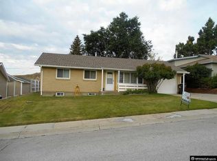 306 La Paloma Dr, Rawlins, WY 82301
