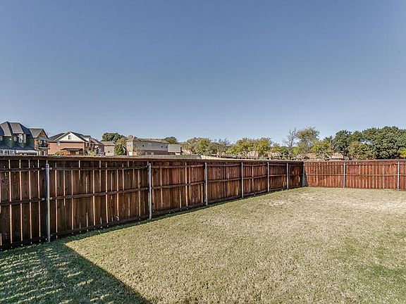 4th image of 5024 Giverny Ln