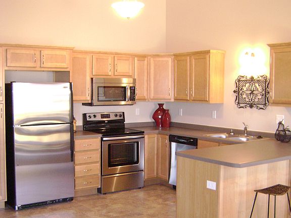 3rd image of 1555 11th Ave E