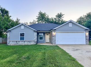216 N Bailey St, Lowell, AR 72745