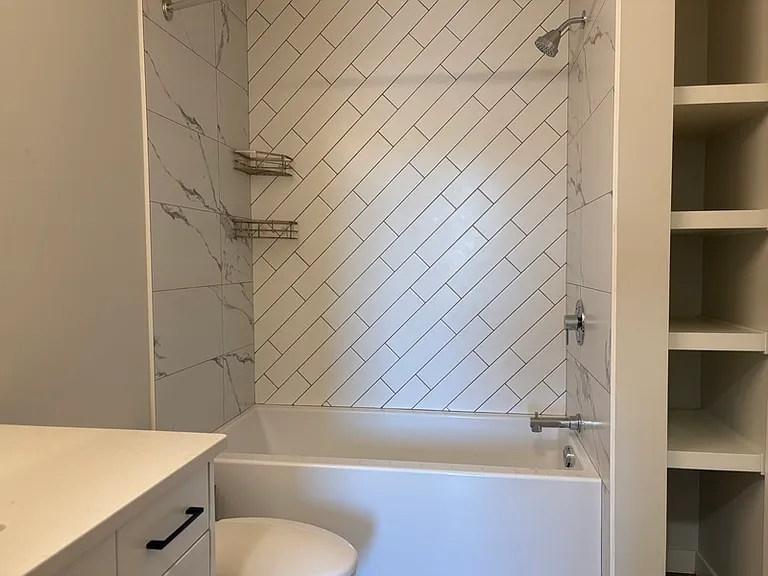 1215 Saint Paul St #503 — Photo 22