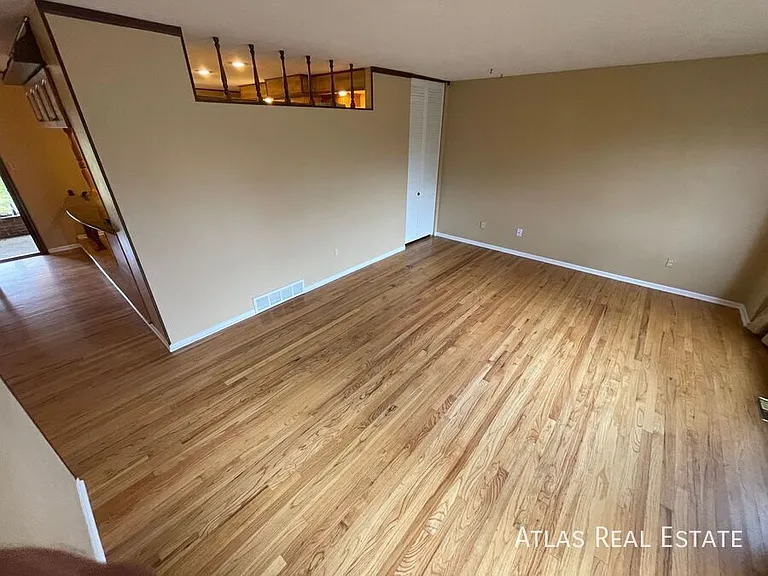 640 E Easter Ave — Photo 9