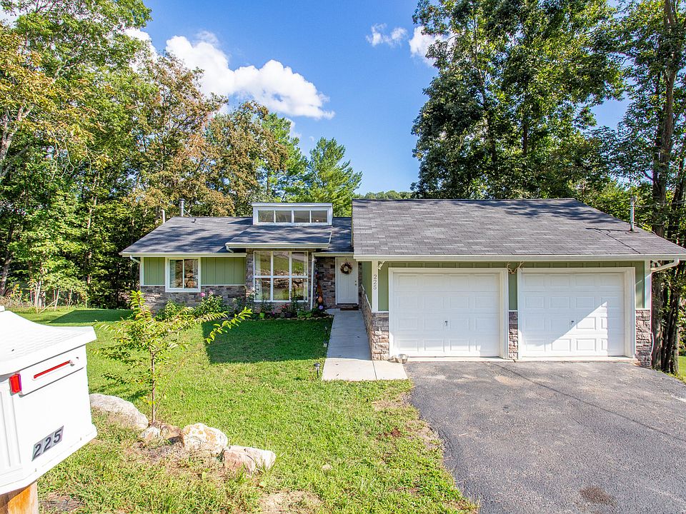 1st image of 225 Shadow Hill Ln