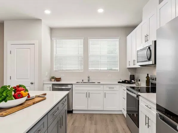 15215 35th Ave W #C5, Lynnwood, WA 98087