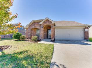 110 Morning Star Ln, Waxahachie, TX 75165