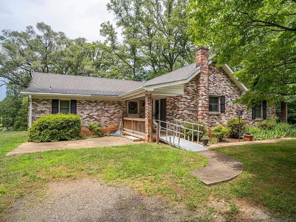 1st image of 925 Durrett Ridge Rd