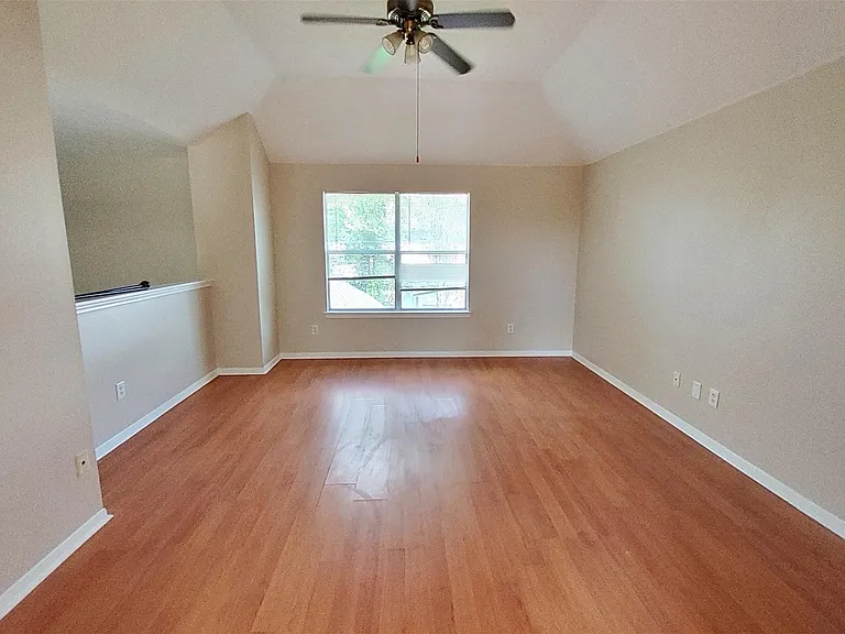 2707 Sun Beam Ct — Photo 18