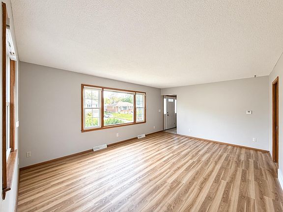 5th image of 3507 17th Ave NW
