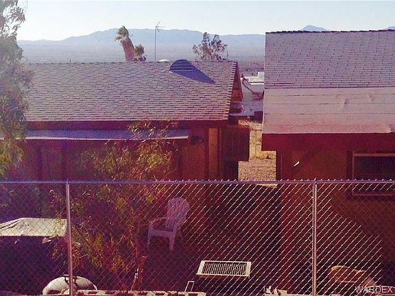 4th image of 4591 E Park Dr