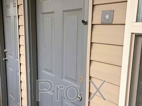 4th image of 924 N Goetz Blvd #9