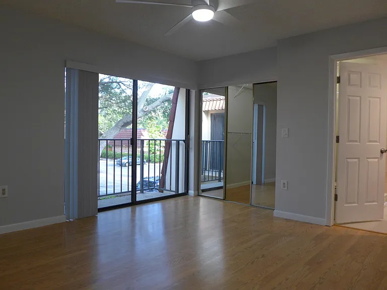 2708 12th Ct — Photo 22