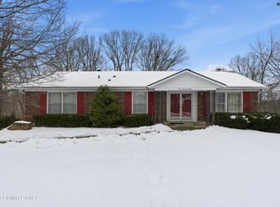 9001 Lakeridge Dr, Louisville, KY 40272